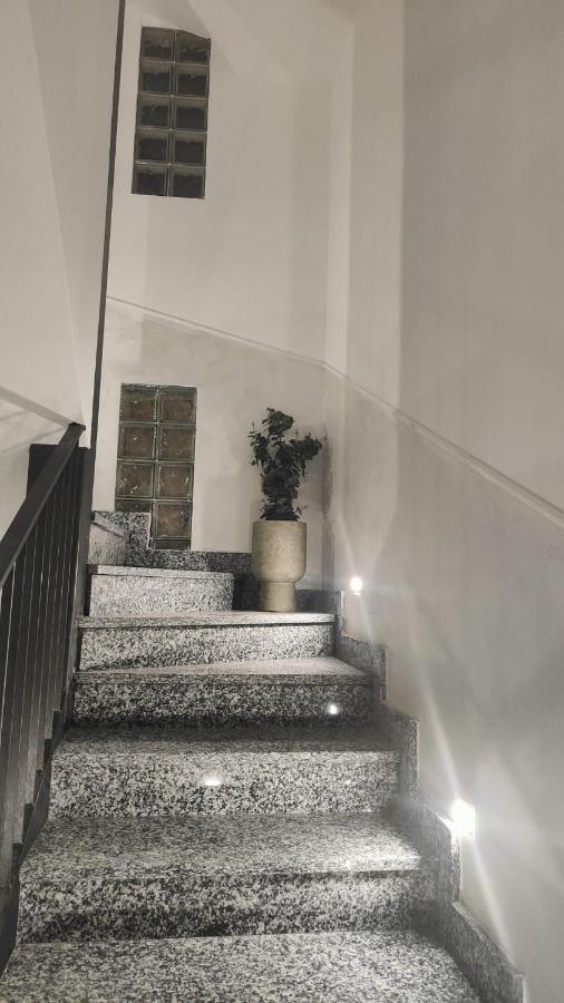 Novara Buitenkant foto