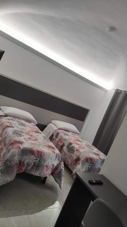 Novara Buitenkant foto