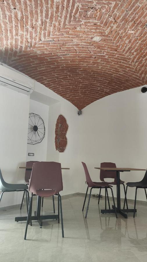 Novara Buitenkant foto