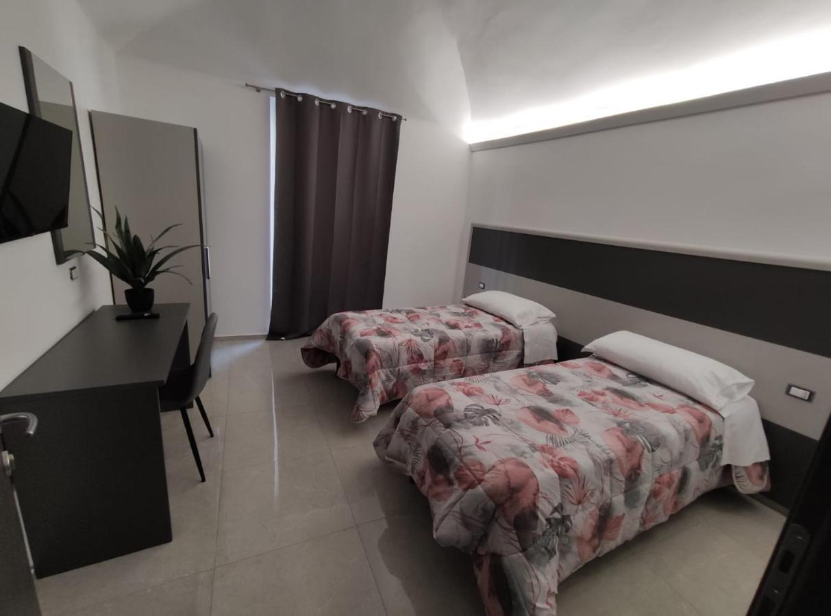 Novara Buitenkant foto